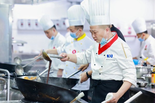 万宝优配 2025年杭州市拱墅区职工职业技能竞赛启动